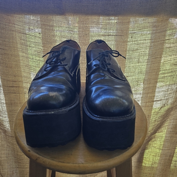 Vintage John Fluevog Women's Platform Shoes Size 9 Black Leather Lace Up Oxford - Picture 3 of 11